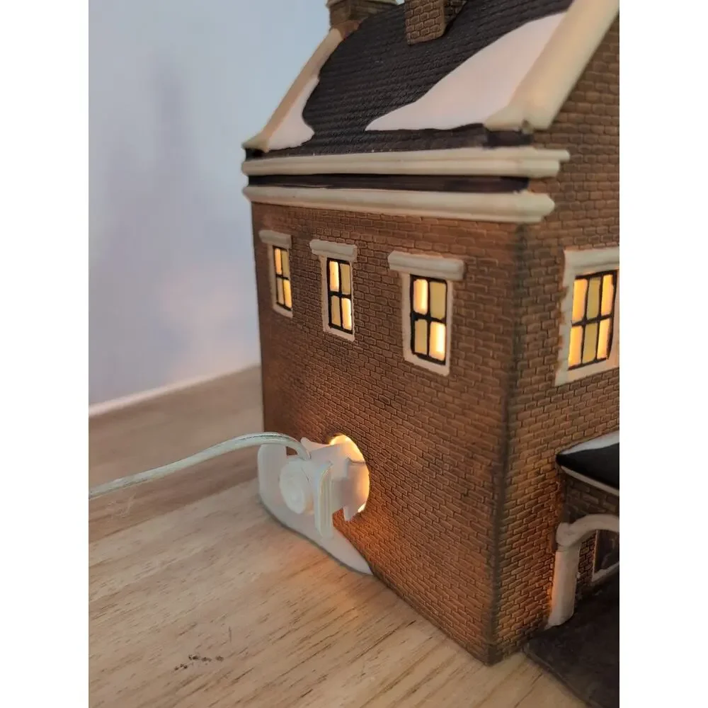 Department 56 “Dursley Manor” Dickens‎ Village Series 1995 Retired With Light.